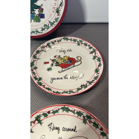 Set of 4 Certified International Ceramic Canapé Christmas plates 1 w/chip** - Picture 4 of 14